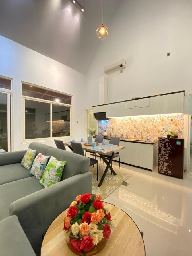 Karabineri Private Pool Jogja Villa Ngaglik Ngoại thất bức ảnh